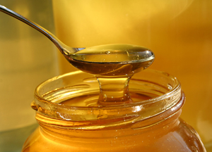 мед полезен при фарингите