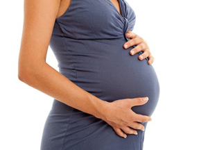 чем безопасно лечить насморк при беременности