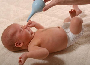 как правильно промывать нос ребенку: советы